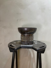 Load image into Gallery viewer, 活石陶坊 LIVING STONE Ceramics Gallery - 墨黑銀彩刻紋 M

