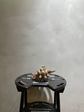 Load image into Gallery viewer, 也陶 YEI TAO - 龜甲暴龍陶鈴
