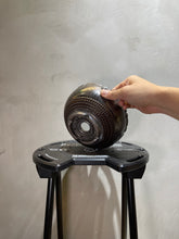 Load image into Gallery viewer, 活石陶坊 LIVING STONE Ceramics Gallery - 礦岩銀彩菱角 碗 M
